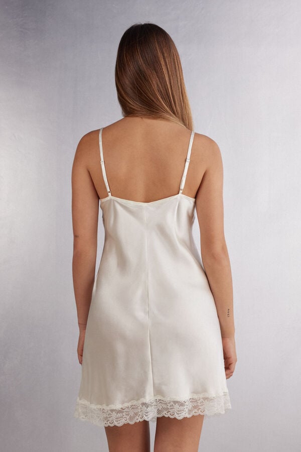 Intimissimi Enagua De Seda Y Aplicaciones De Encaje