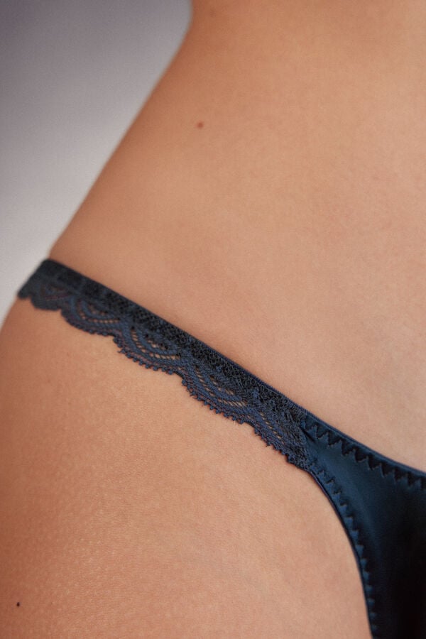 Intimissimi Tanga de Seda y Encaje