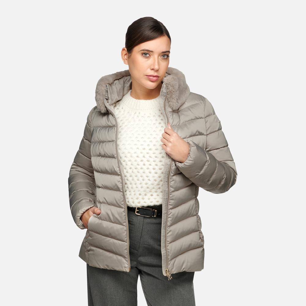 Geox Bettanie Mujer W4626TT3122F5025 Plumífero Corto