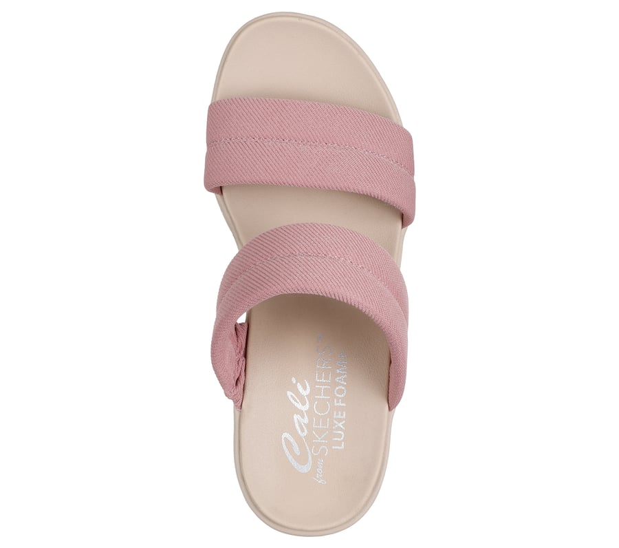 Skechers Cali Day - Staying Pretty