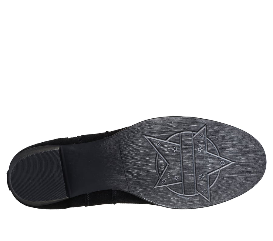 Skechers Taxi - Out In Town