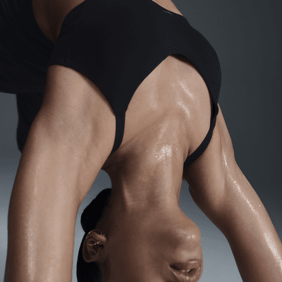 Nike Nike Alate MinimalistSujetador Deportivo Convertible De Sujeción Ligera Con Almohadilla - Mujer