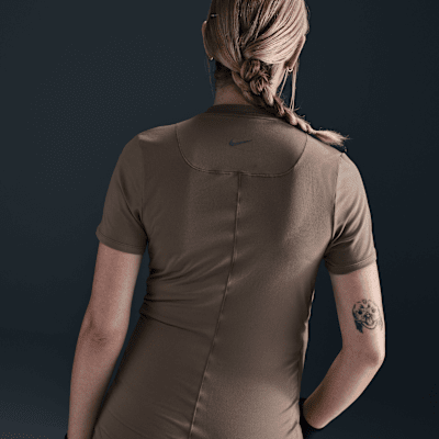 Nike Nike (M) OneCamiseta De Manga Corta Con Ajuste Entallado Dri-FIT (Maternity) - Mujer