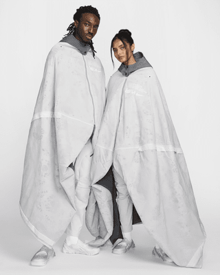 Nike Nike ISPAMetamorph Poncho