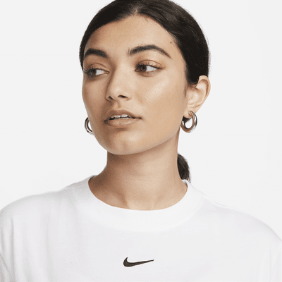 Nike Nike Sportswear EssentialCamiseta - Mujer