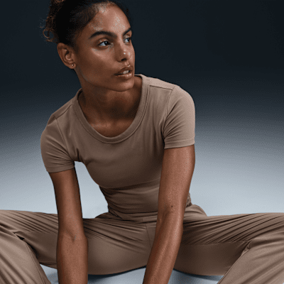 Nike Nike One FittedCamiseta Corta De Manga Corta Dri-FIT - Mujer