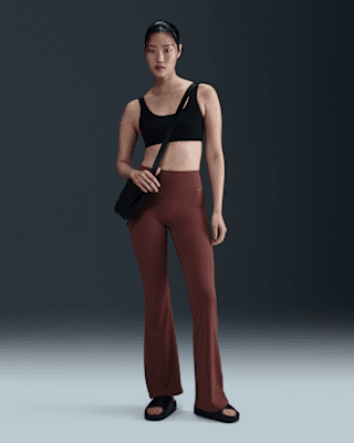 Nike Nike ZenvyLeggings acampanados de talle alto - Mujer