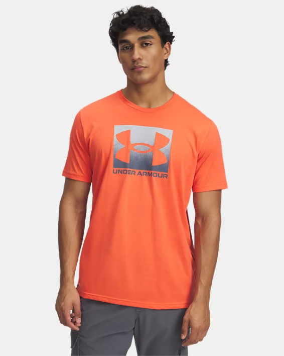 Under Armour Camiseta de manga corta UA Boxed Sports para hombre  
