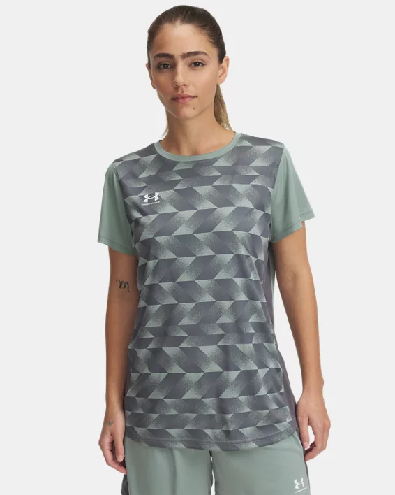 Under Armour Camiseta estampada de manga corta para entrenamiento UA Challenger para mujer  