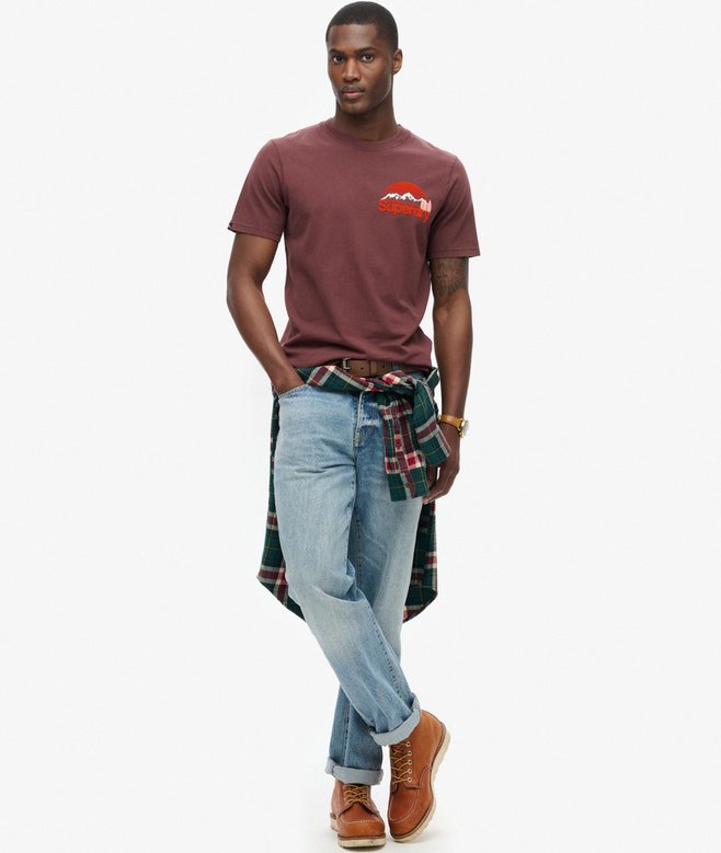 Superdry Camiseta Con Gráfico En El Pecho Great Outdoor