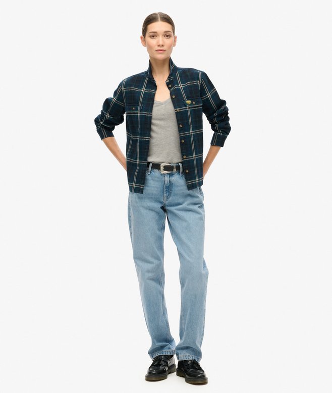 Superdry Camiseta Flameada Con Cuello De Pico Bordada Studios