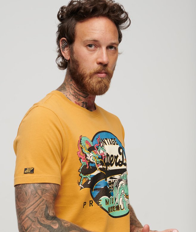 superdry Camiseta gráfica con logotipo japonés Vintage