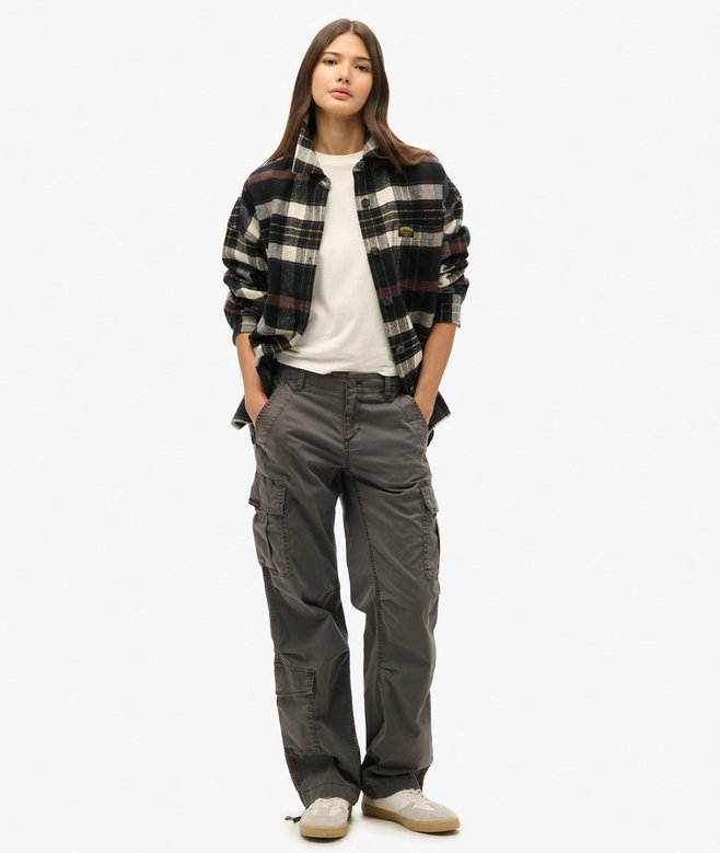 superdry Pantalones cargo de corte recto y talle bajo