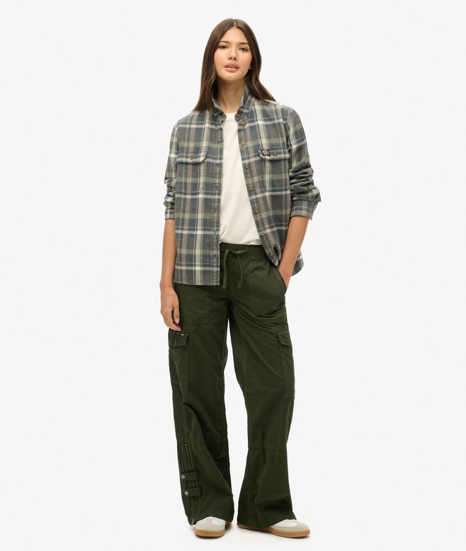 superdry Pantalones cargo de pernera ancha y talle bajo