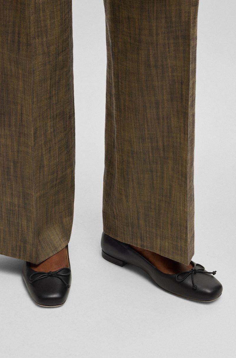 Hugo Boss Bailarinas En Piel De Napa Con Volante En El Borde Superior