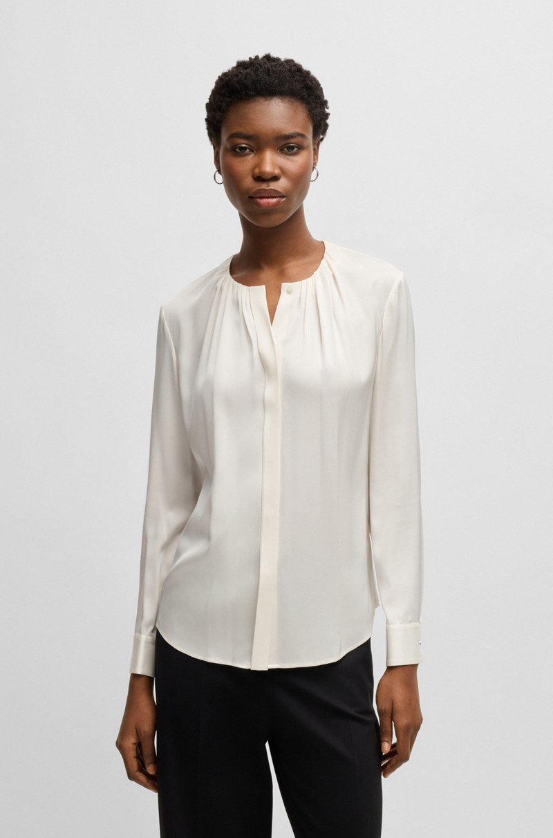 Hugo Boss Blusa sin cuello regular fit en seda con elástico