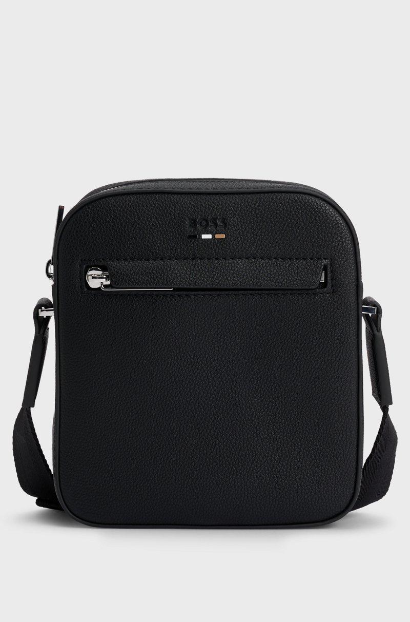 Hugo Boss Bolso mensajero de piel sintética granulada con detalle de logo