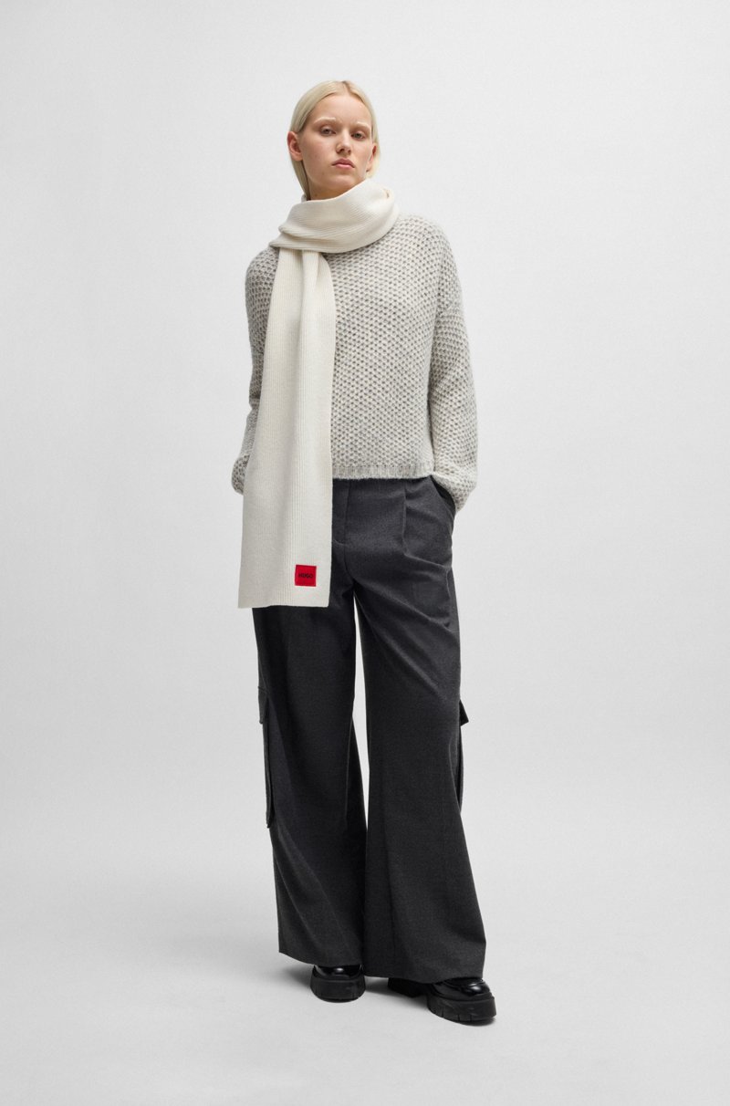 Hugo Boss Bufanda De Canalé En Mezcla De Lana Con Etiqueta Con Logo Roja