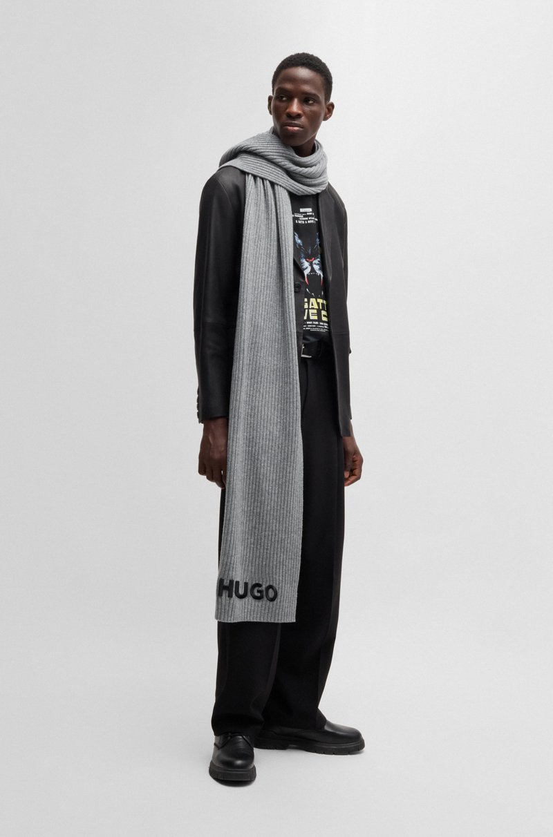 Hugo Boss Bufanda De Lana Virgen En Canalé Con Logo Bordado