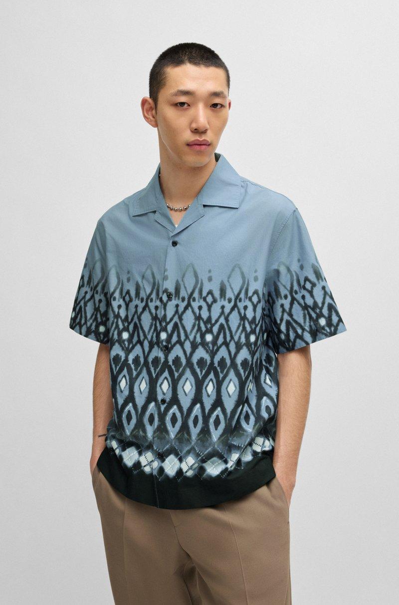 Hugo Boss Camisa oversize fit de algodón con estampado pintado a mano