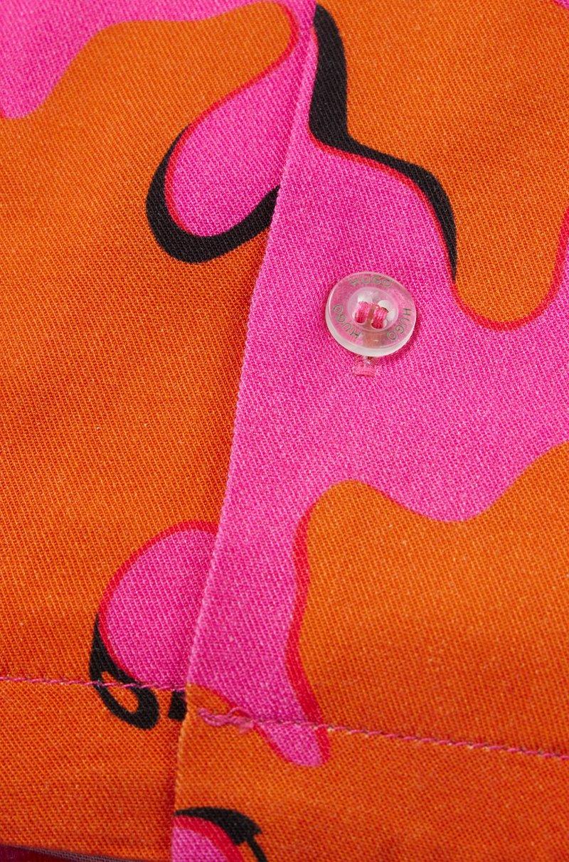 Hugo Boss Camisa Para Niños Con Estampado Llamativo Y Etiqueta Con Logo Roja