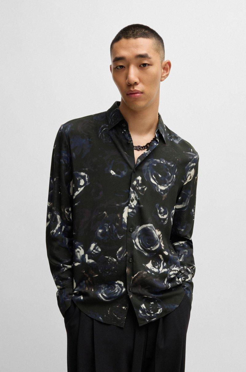 Hugo Boss Camisa slim fit con cuello Kent y estampado de temporada