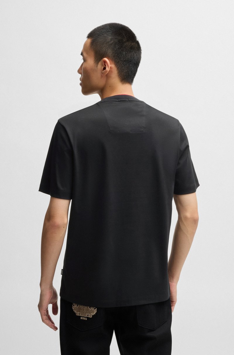 Hugo Boss Camiseta Con Un Taotie Bordado BOSS X Creation Of The Gods