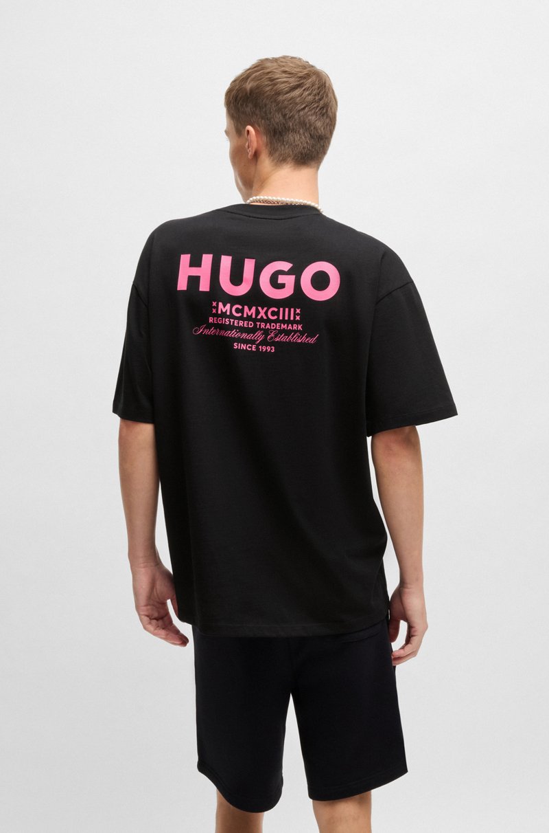 Hugo Boss Camiseta de punto de algodón con logo del tema de la nueva temporada