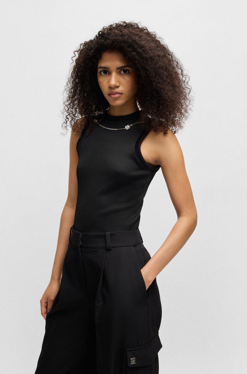 Hugo Boss Camiseta de tirantes slim fit con cadena de logos desmontable