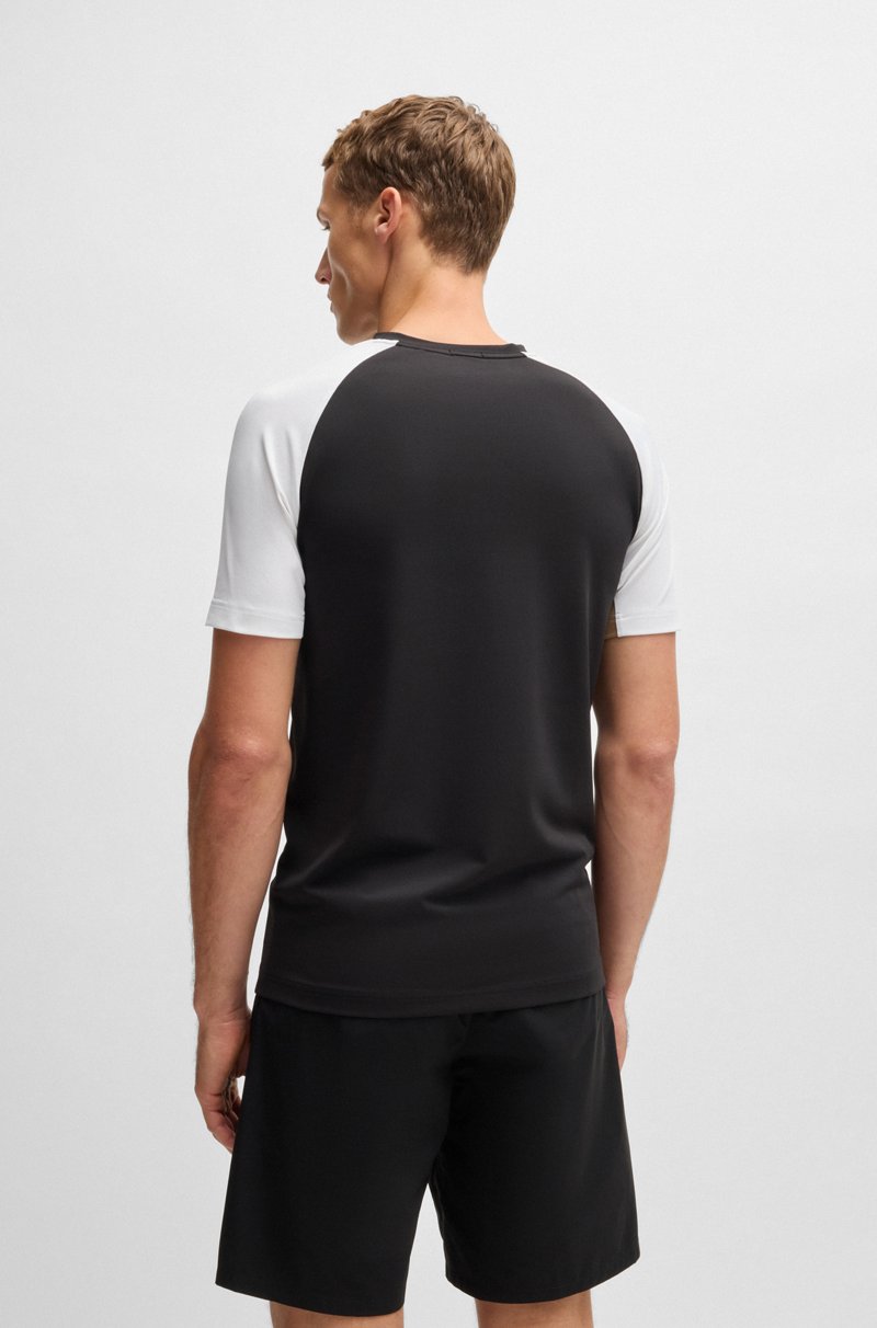 Hugo Boss Camiseta Deportiva Con Bloques De Color En Tejido Que Absorbe La Humedad