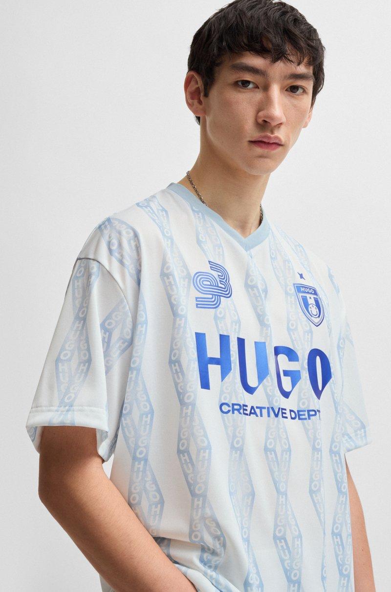 Hugo Boss Camiseta Oversize Fit Con Ilustración Inspirada En El Fútbol