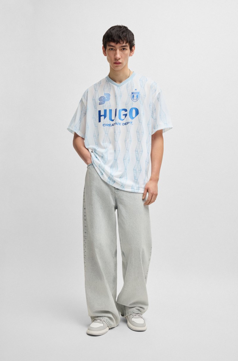 Hugo Boss Camiseta Oversize Fit Con Ilustración Inspirada En El Fútbol