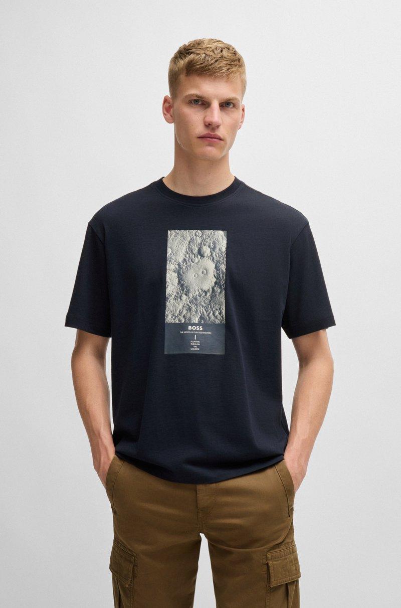 Hugo Boss Camiseta relaxed fit de punto de algodón con gráfico de temporada