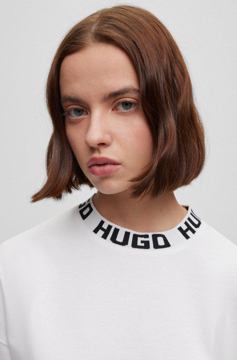 Hugo Boss Camiseta Relaxed Fit En Punto De Algodón Con Logo En El Cuello