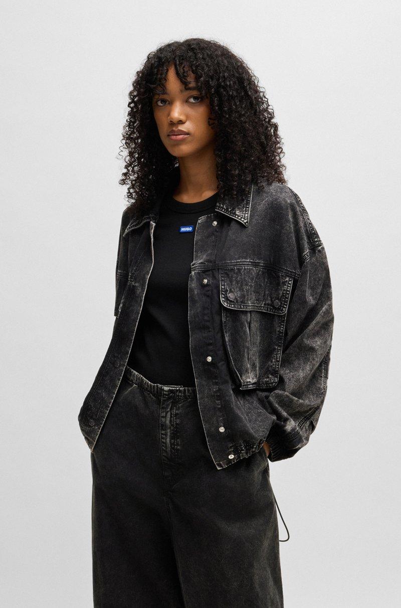 Hugo Boss Cazadora Bomber Corta En Denim Rígido Negro