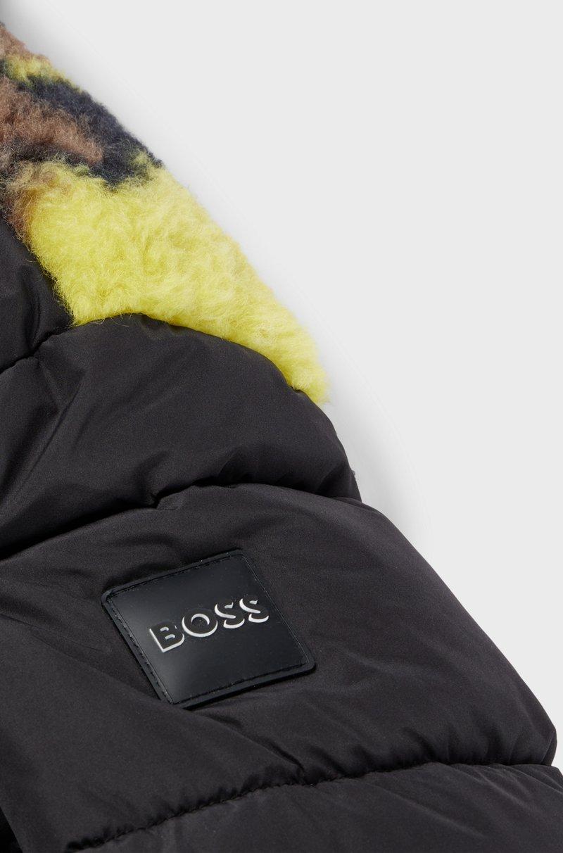 Hugo Boss Chaqueta Con Capucha Y Sherpa De Camuflaje En La Espalda Para Niños