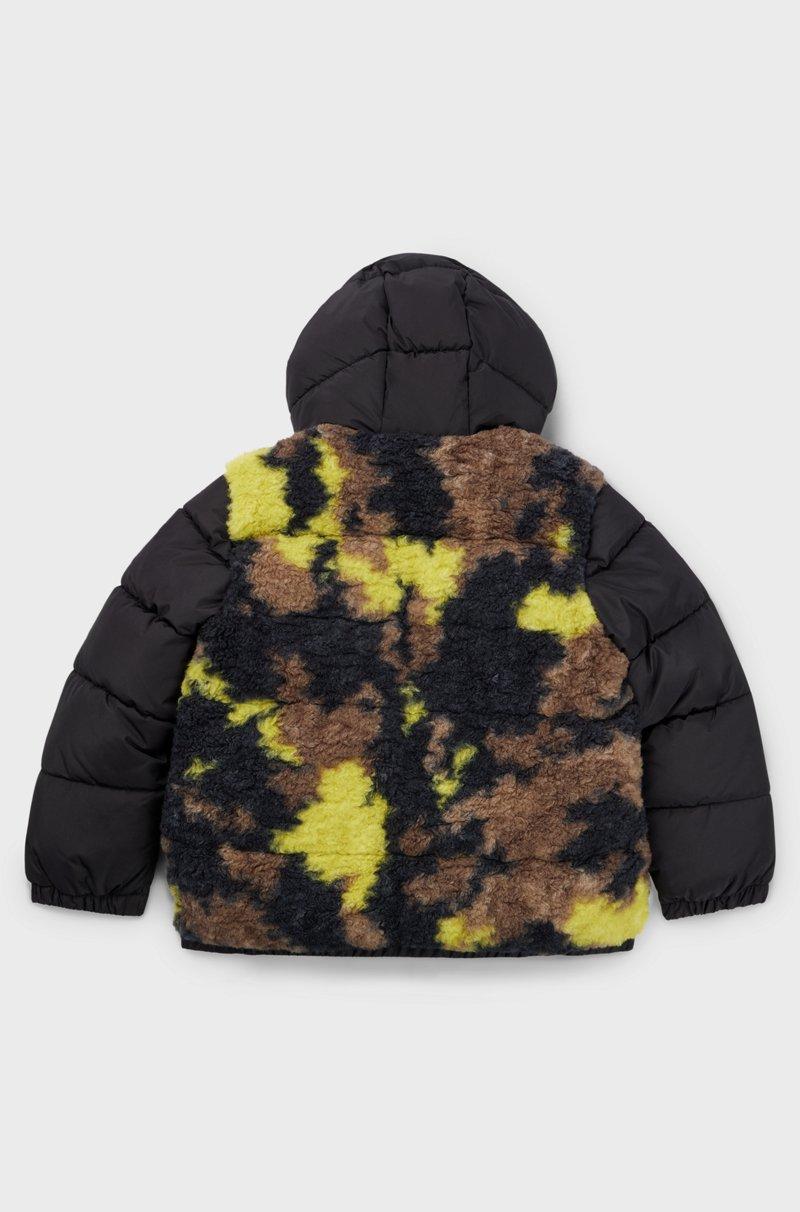 Hugo Boss Chaqueta Con Capucha Y Sherpa De Camuflaje En La Espalda Para Niños