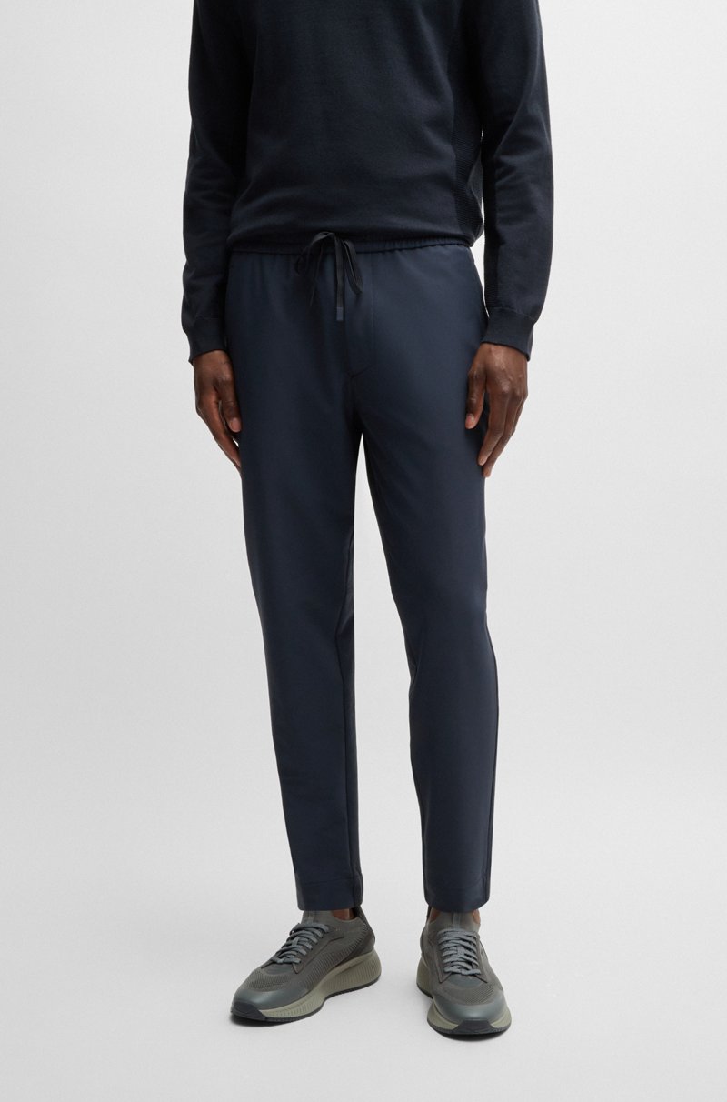 Hugo Boss Chinos tapered fit en tejido multielástico de planchado fácil