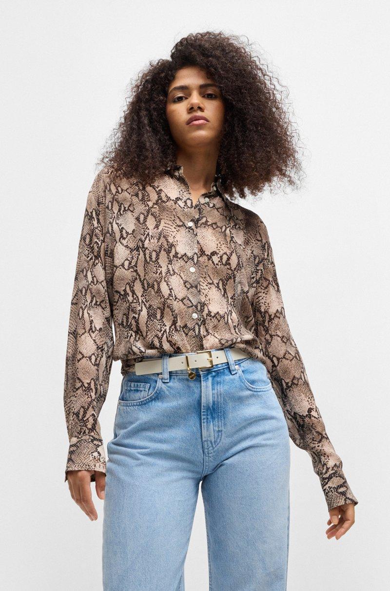 Hugo Boss Cinturón De Piel Italiana Con Colgante De Logo Dorado