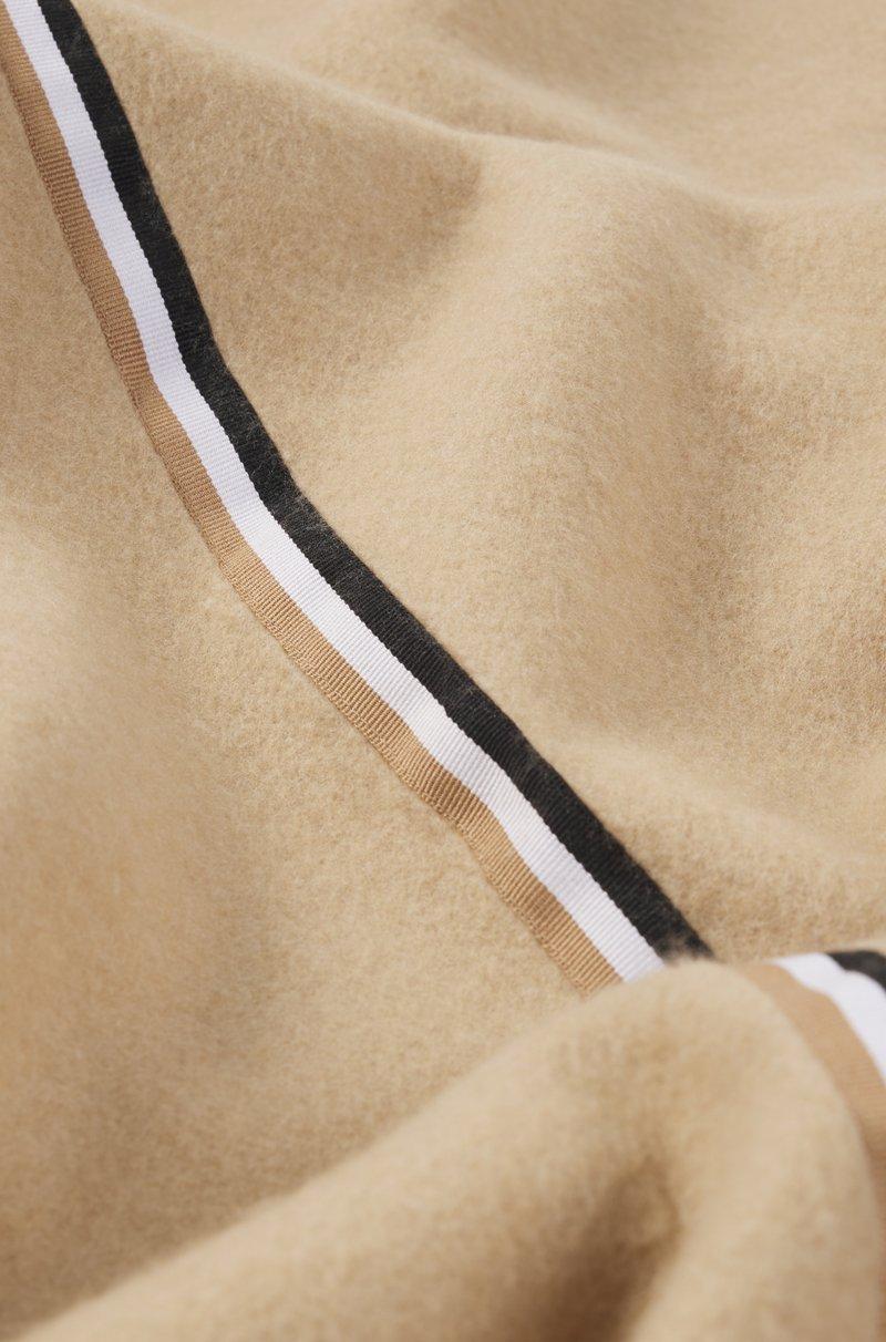 Hugo Boss Cubrecamas De Forro Polar Con Aplique De Raya De La Marca