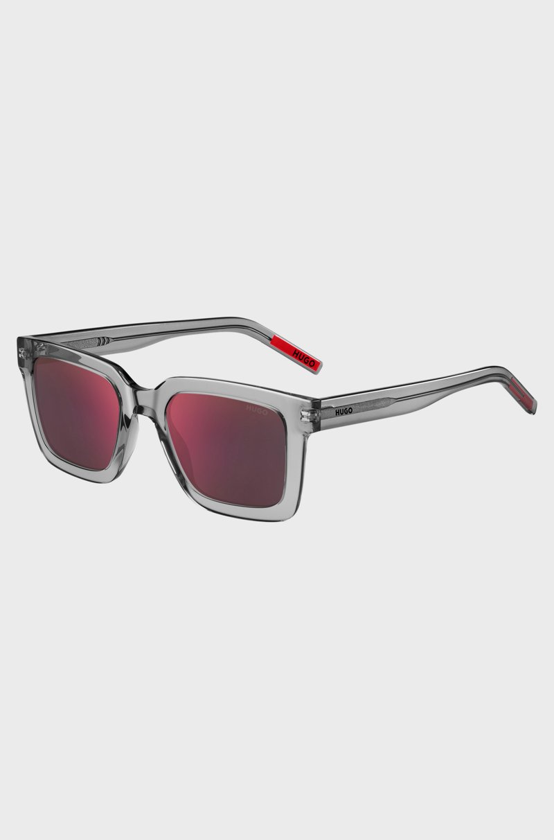 Hugo Boss Gafas de sol de acetato transparente con lentes rojas