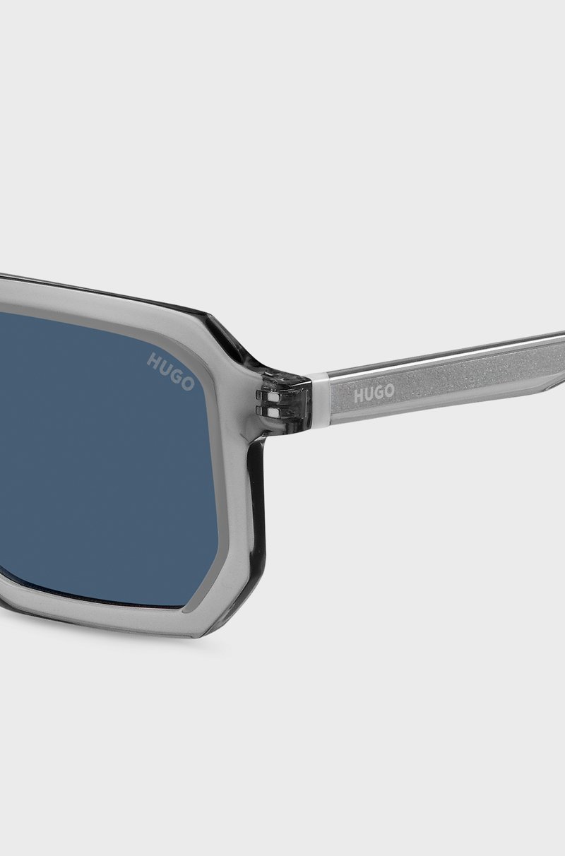 Hugo Boss Gafas De Sol De Color Gris Traslúcido Con Lentes Azules