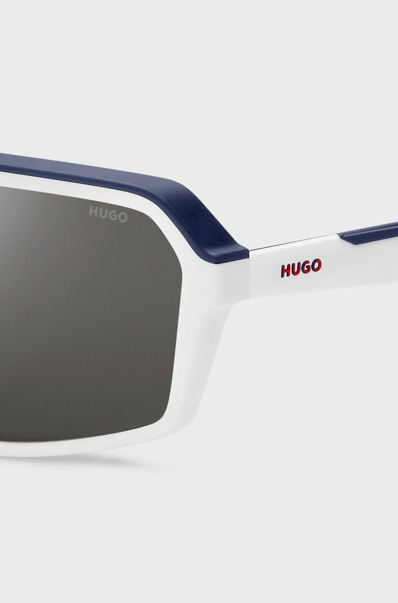 Hugo Boss Gafas De Sol Estilo Máscara Con Lentes Grises