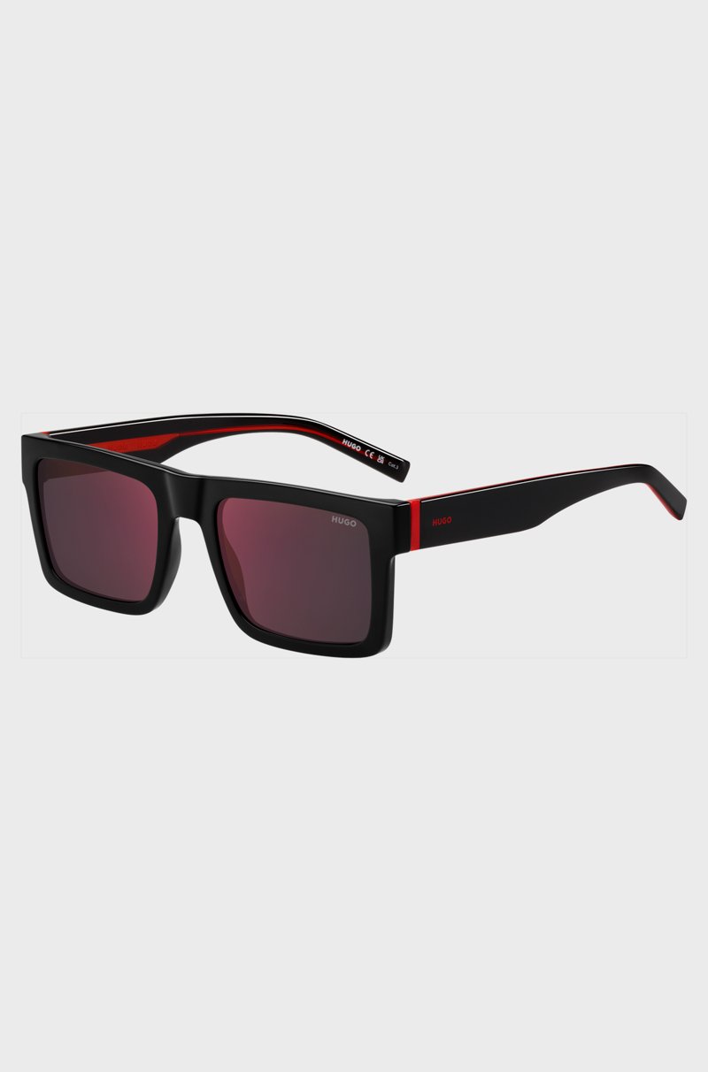 Hugo Boss Gafas de sol negras con detalles en el rojo de la marca