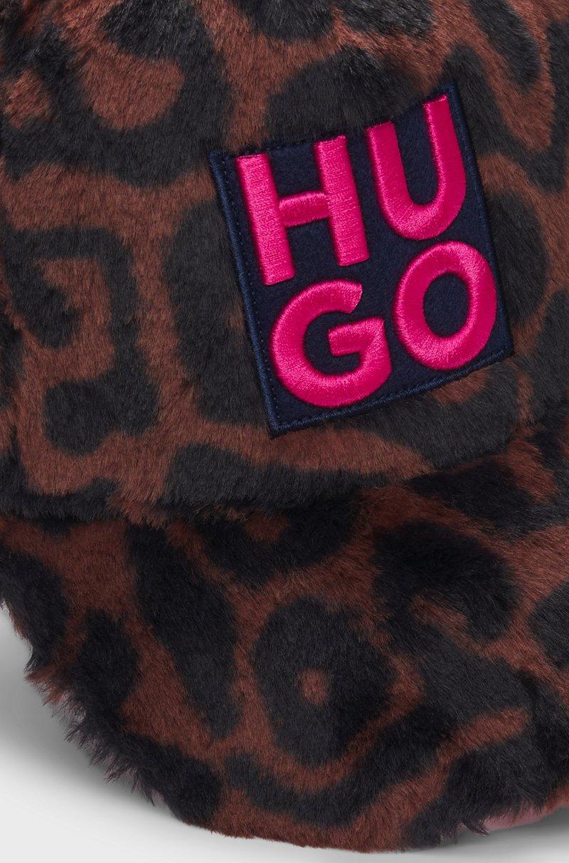 Hugo Boss Gorra Para Niños En Imitación De Piel Con Logo Apilado Y Estampado De Guepardo