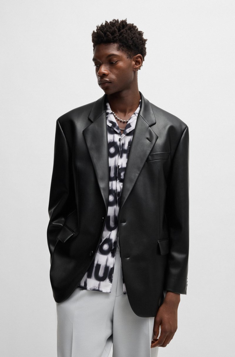 Hugo Boss Blazer oversize fit de piel sintética