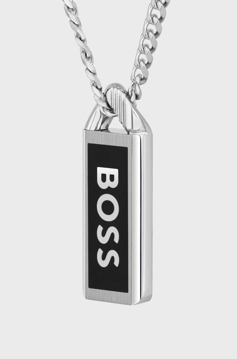 Hugo Boss Collar Con Placa Con Logo