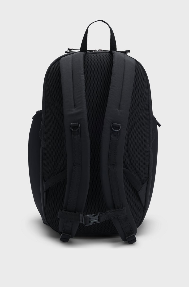 Hugo Boss Mochila Con Herrajes Plateados Pulidos