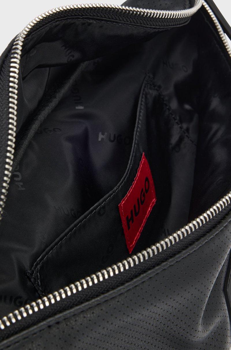 Hugo Boss Riñonera De Piel Sintética Perforada