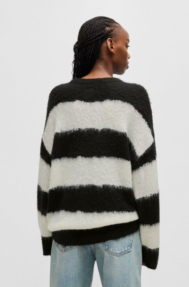 Hugo Boss Jersey Oversize Fit Con Rayas Anchas Irregulares